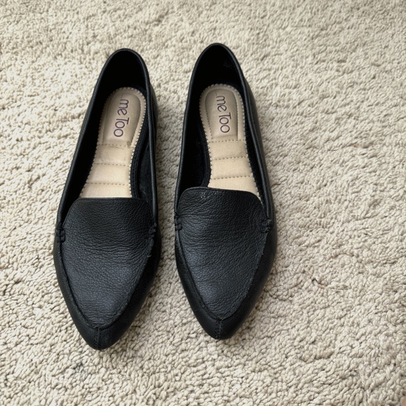 Pointy Flats with cushined soles. size 6 - Picture 1 of 3